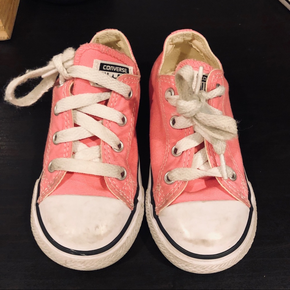Toddler chucks